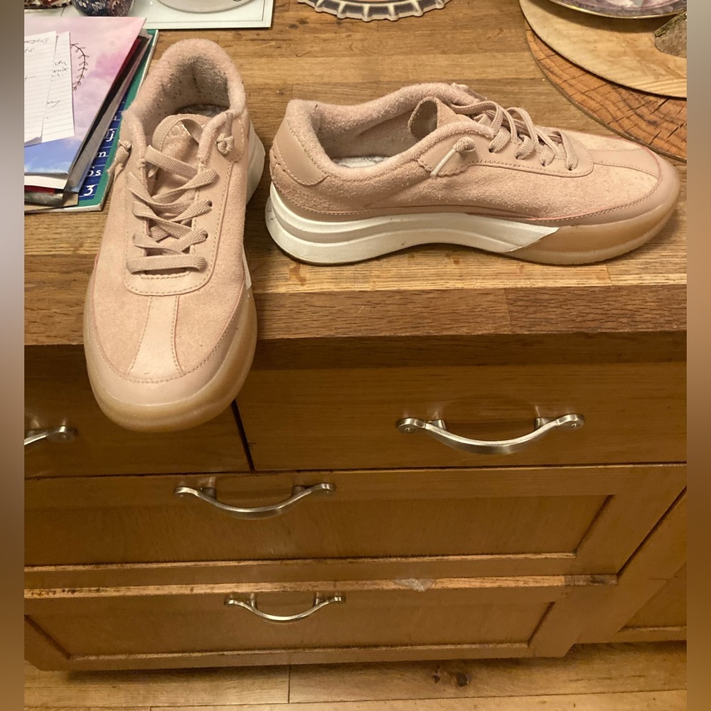 Women's Roxy Tan light pink Sneakers 9